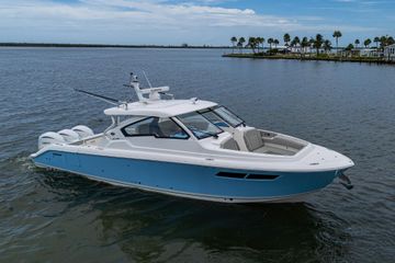 2023 Pursuit DC 365 Dual Console