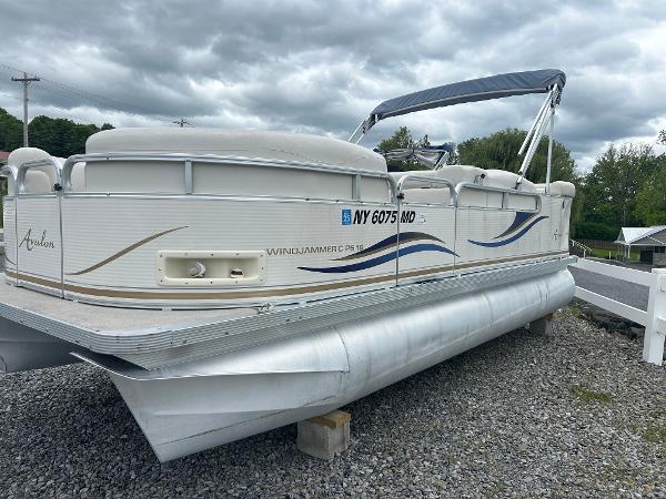 2007 Avalon Windjammer - 18'