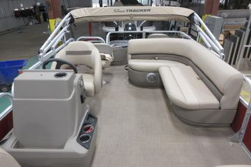 2023 Sun Tracker Bass Buggy 18 DLX