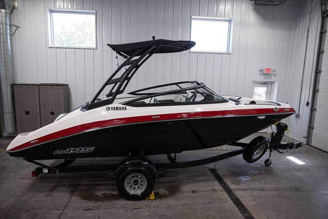 Yamaha Boats AR195