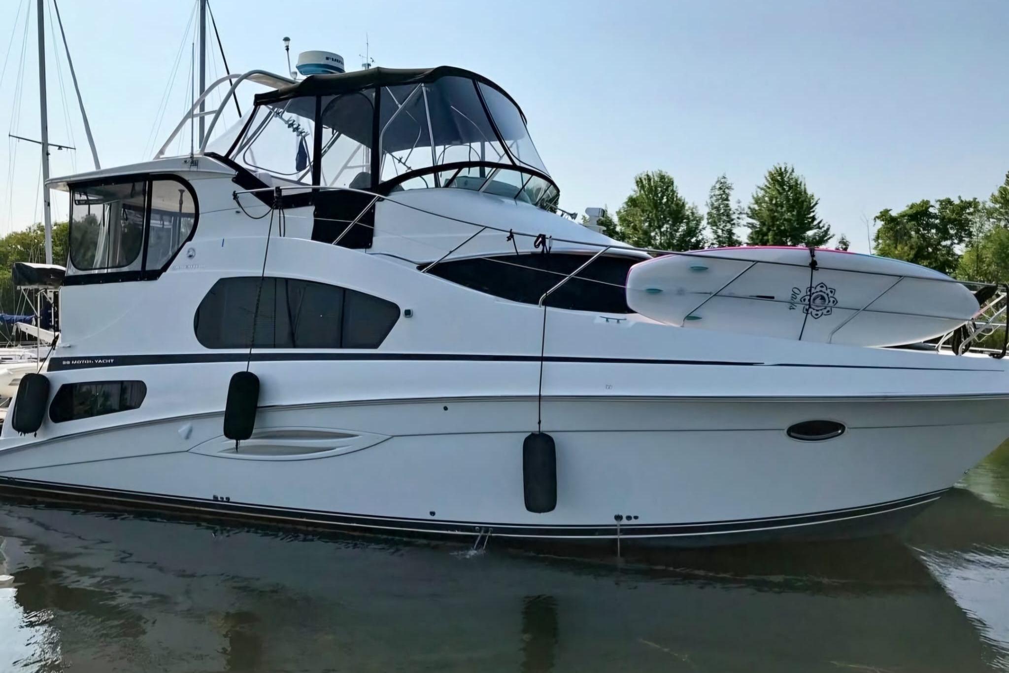 2005 Silverton 39 Aft Cabin