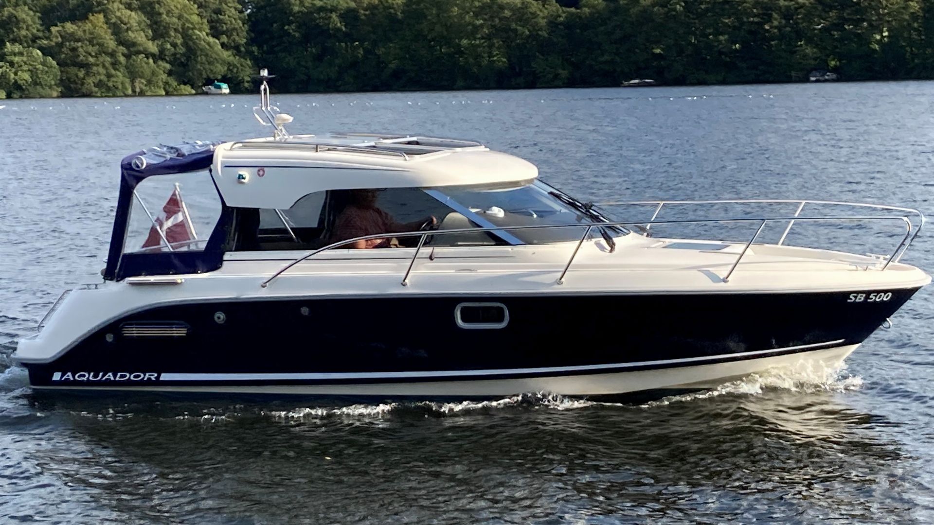 2011 Aquador 23 HT