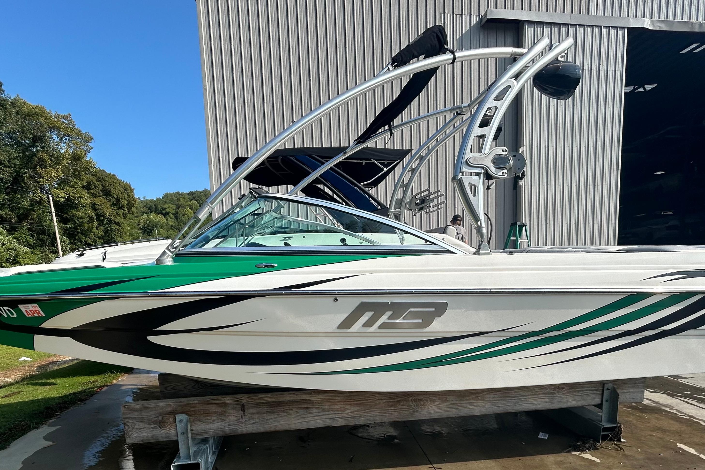 2011 MB F21 Tomcat