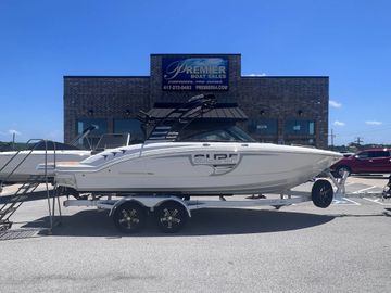 2025 Chaparral 23 Surf