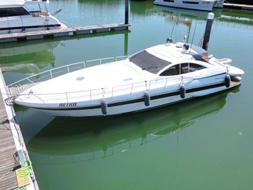 2001 Pershing 54