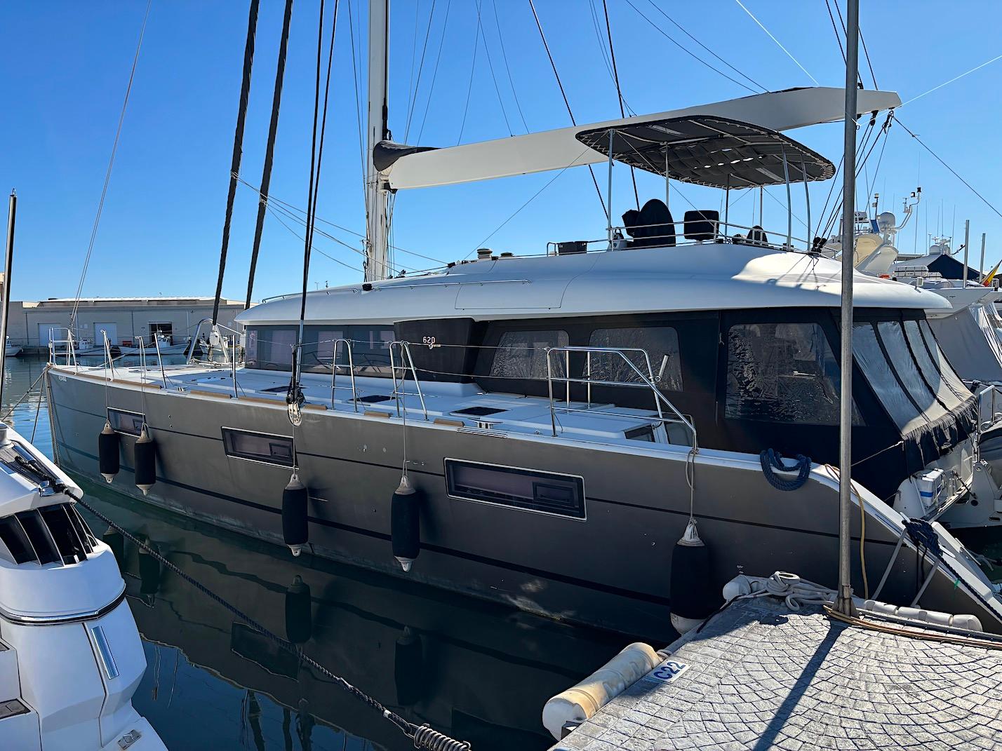 Lagoon 620