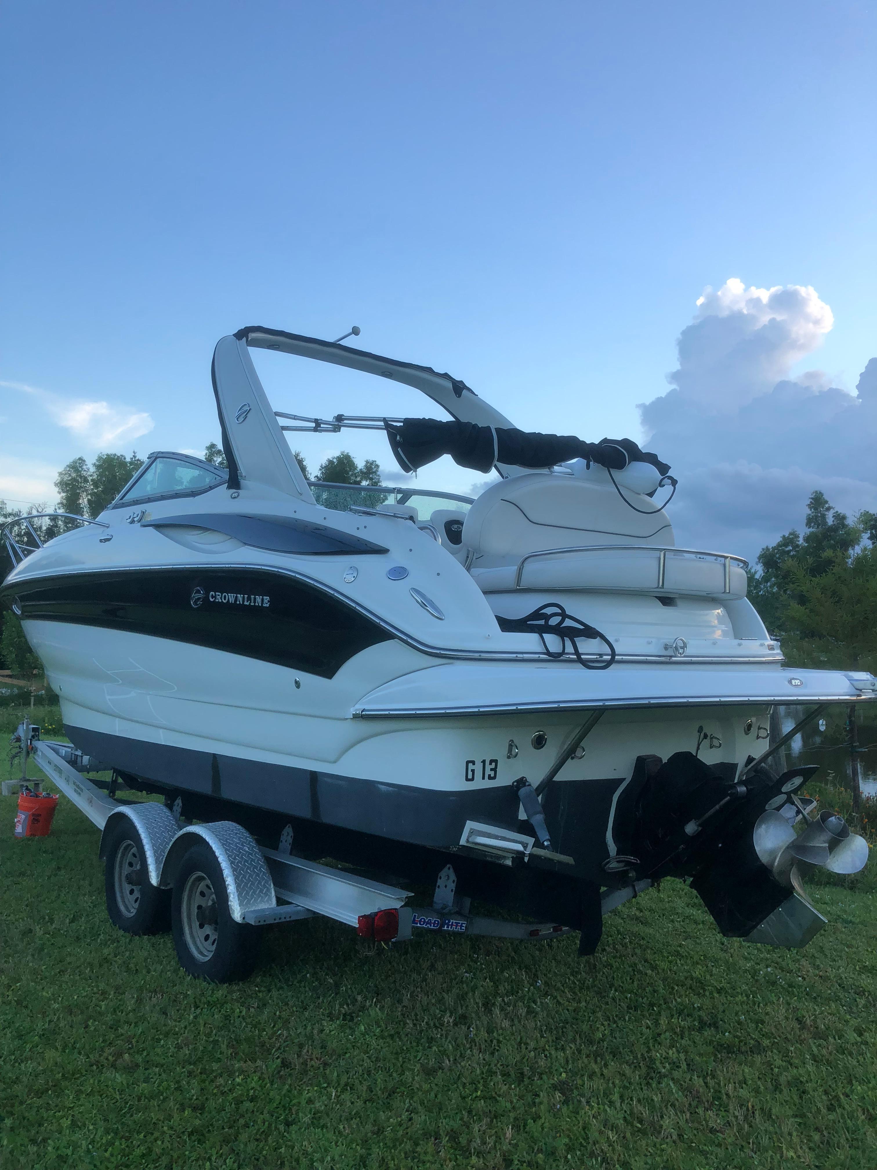 2006 Crownline 270 CR