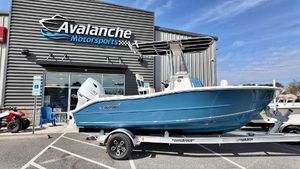 Bulls Bay 200CC 2025 Bulls Bay 200CC boat displayed at Avalanche Motorsports dealership.