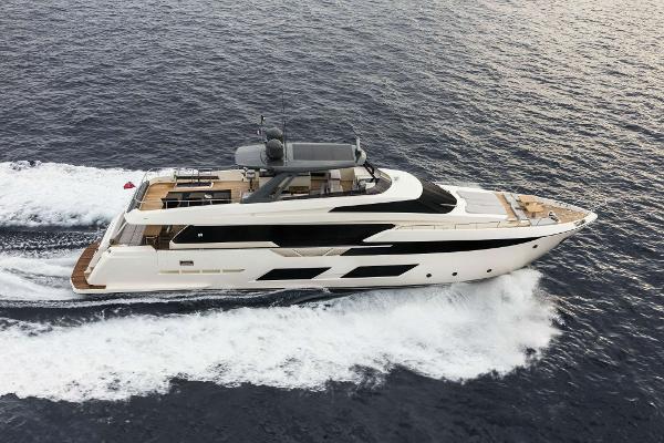 2018 Ferretti Yachts 920