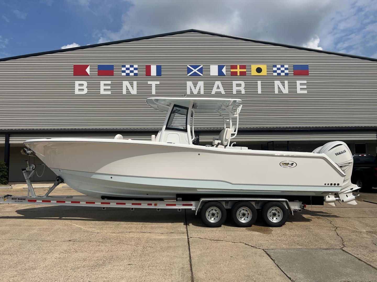 2025 Sea Hunt Gamefish 30 Forward Seating
