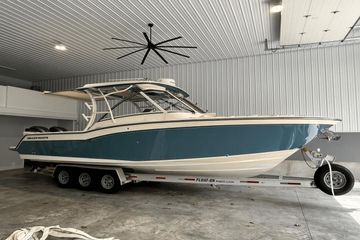 2018 Grady-White Freedom 325