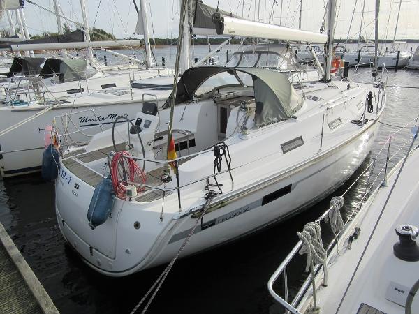 2011 Bavaria 36 Cruiser