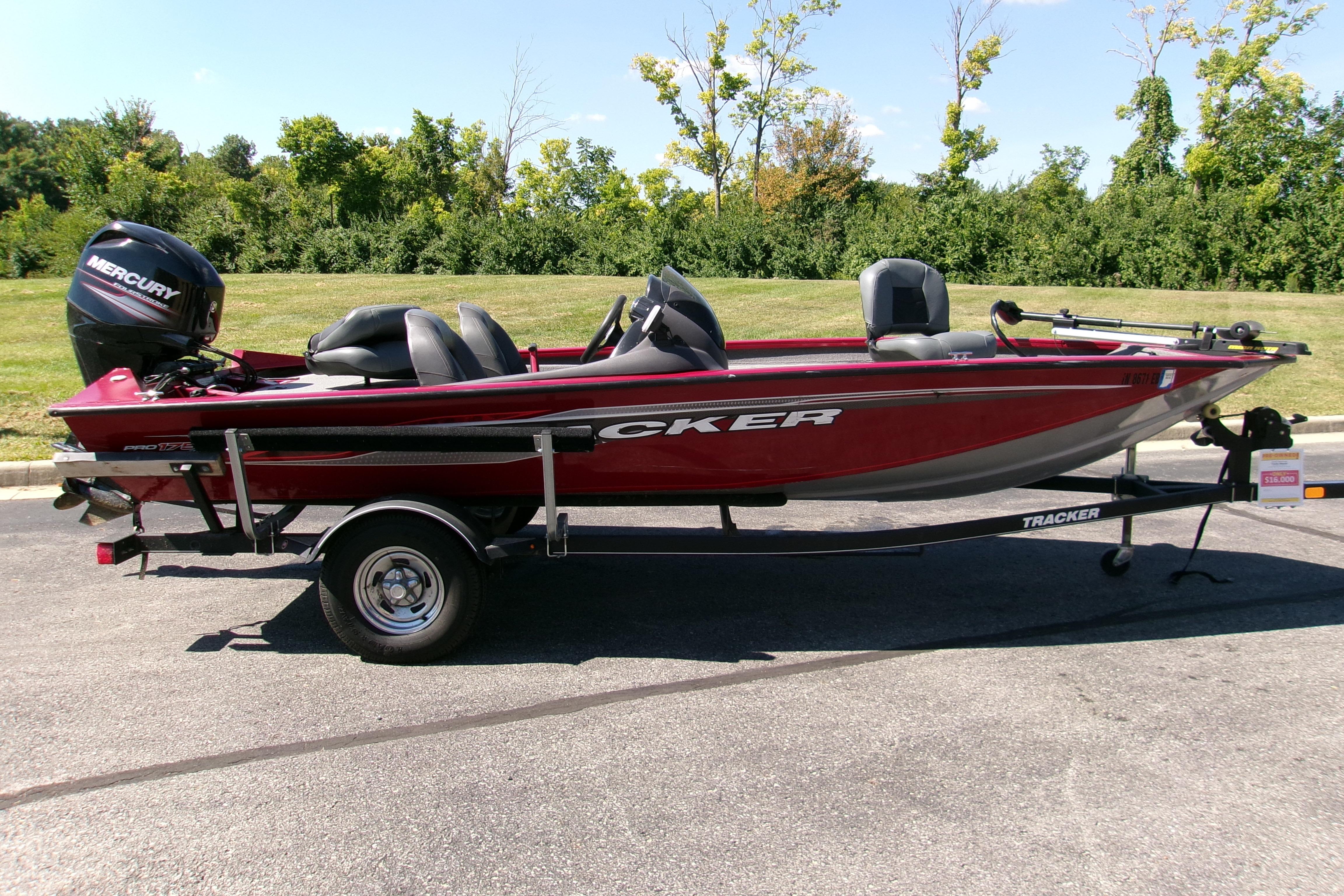 Tracker Pro Team 175 TXW 2019 Tracker Pro Team 175 TXW boat on trailer, parked outdoors.