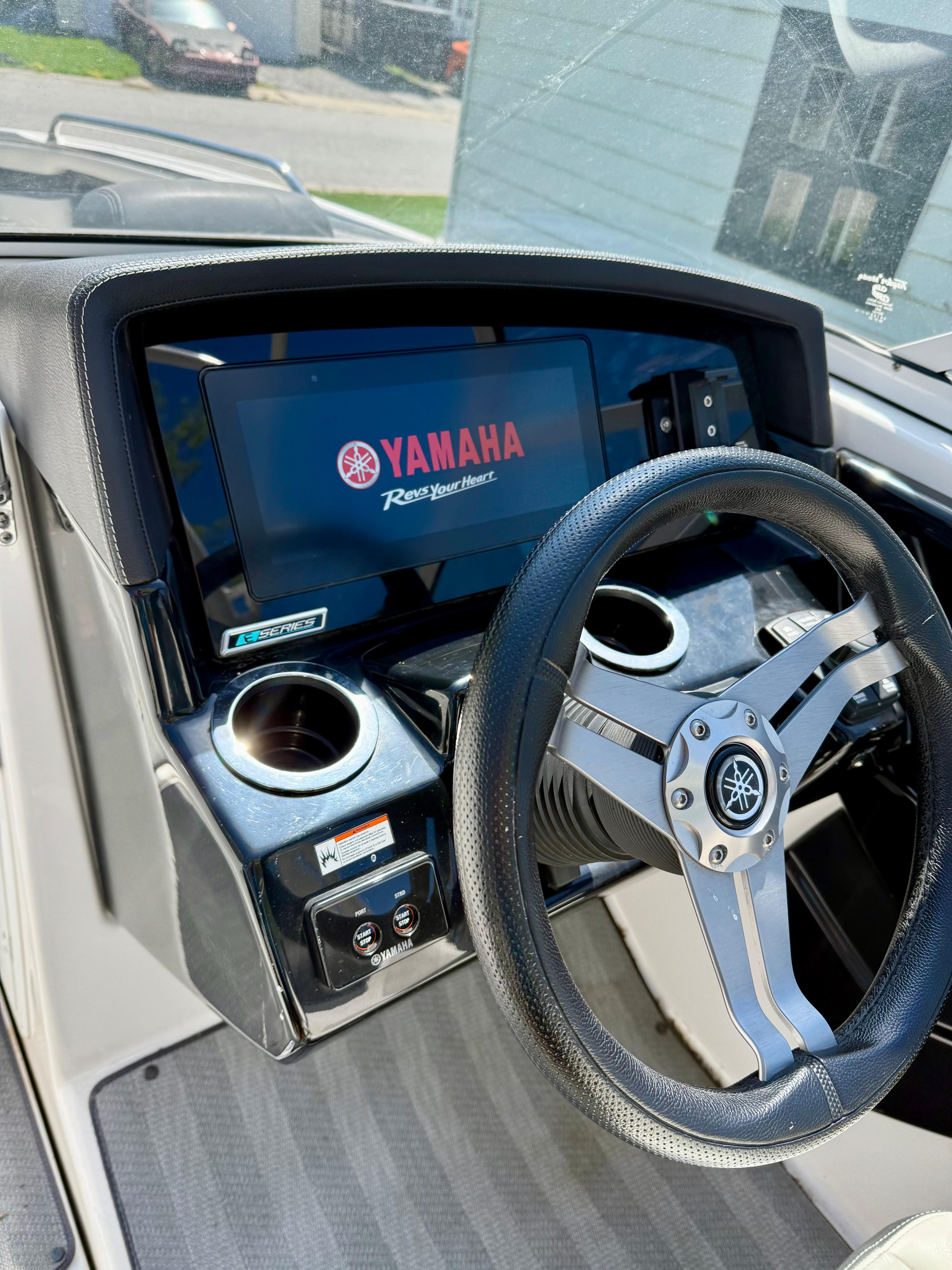 2019 Yamaha Boats 242 Limited S E-Series