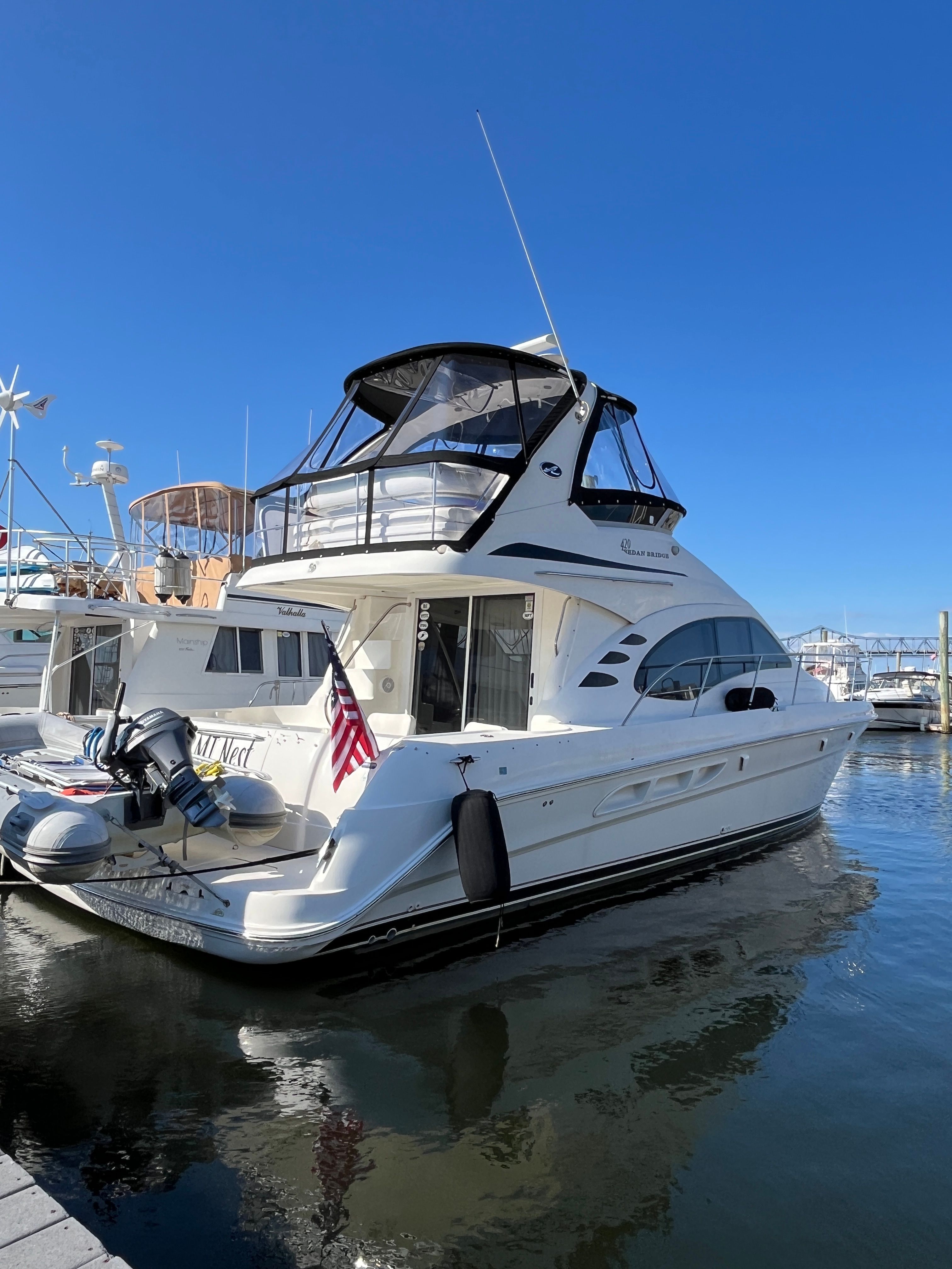 Sea Ray 420 Sedan Bridge