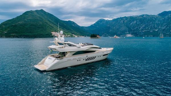 2010 Dominator 29M