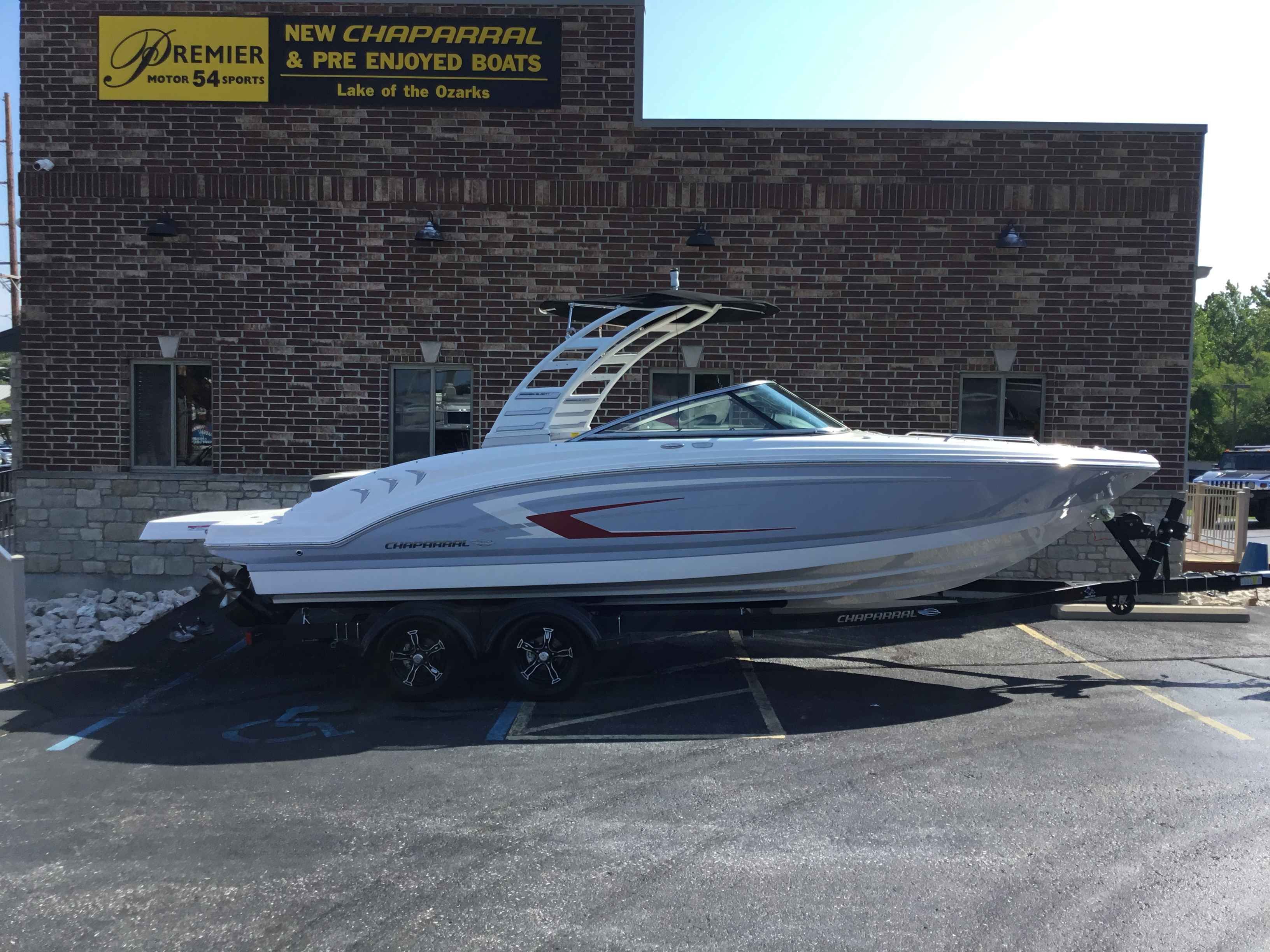 2025 Chaparral 23 SSi