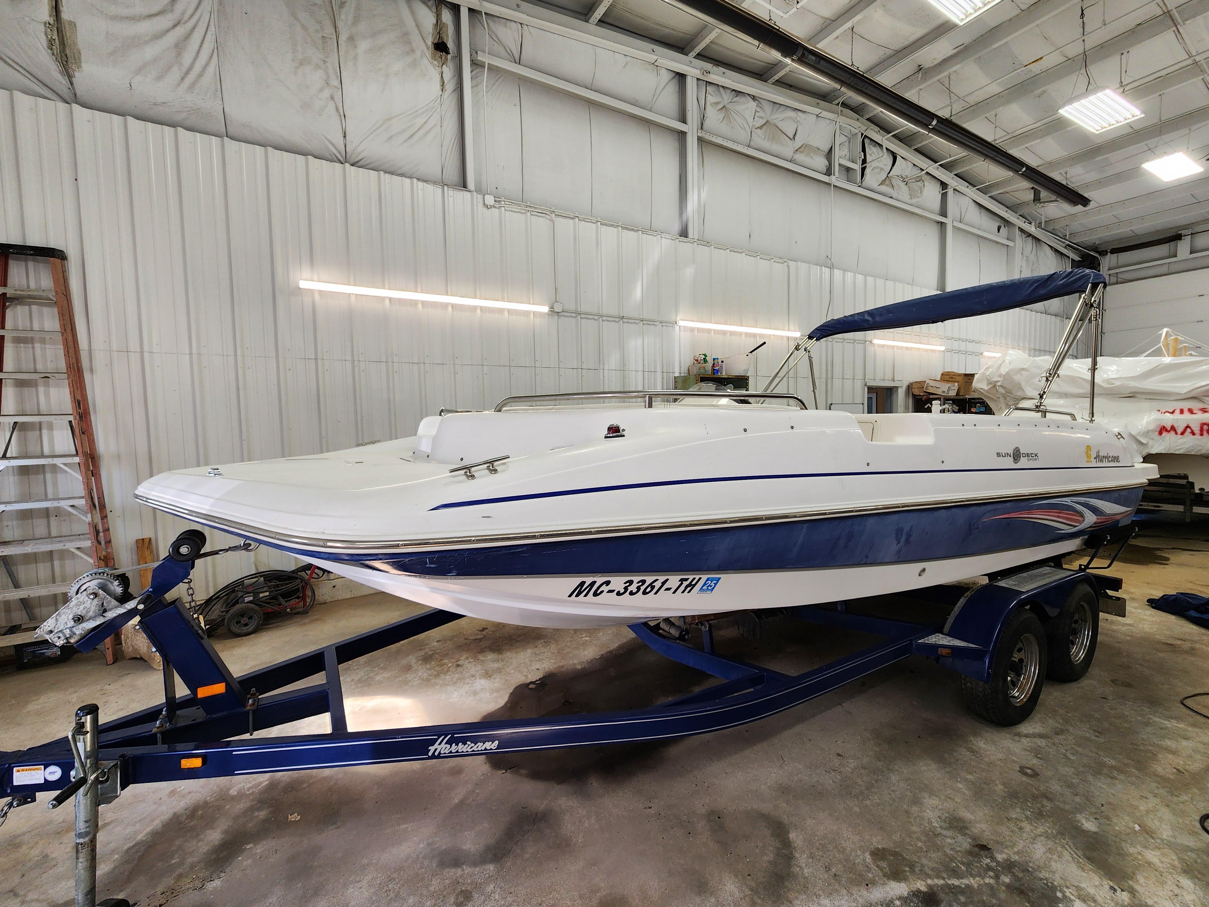 Hurricane SunDeck Sport 201 I/O boats for sale 