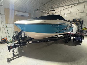 2023 Bayliner VR5 Bowrider I/O