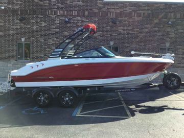 2025 Chaparral 21 SSI Ski and Fish