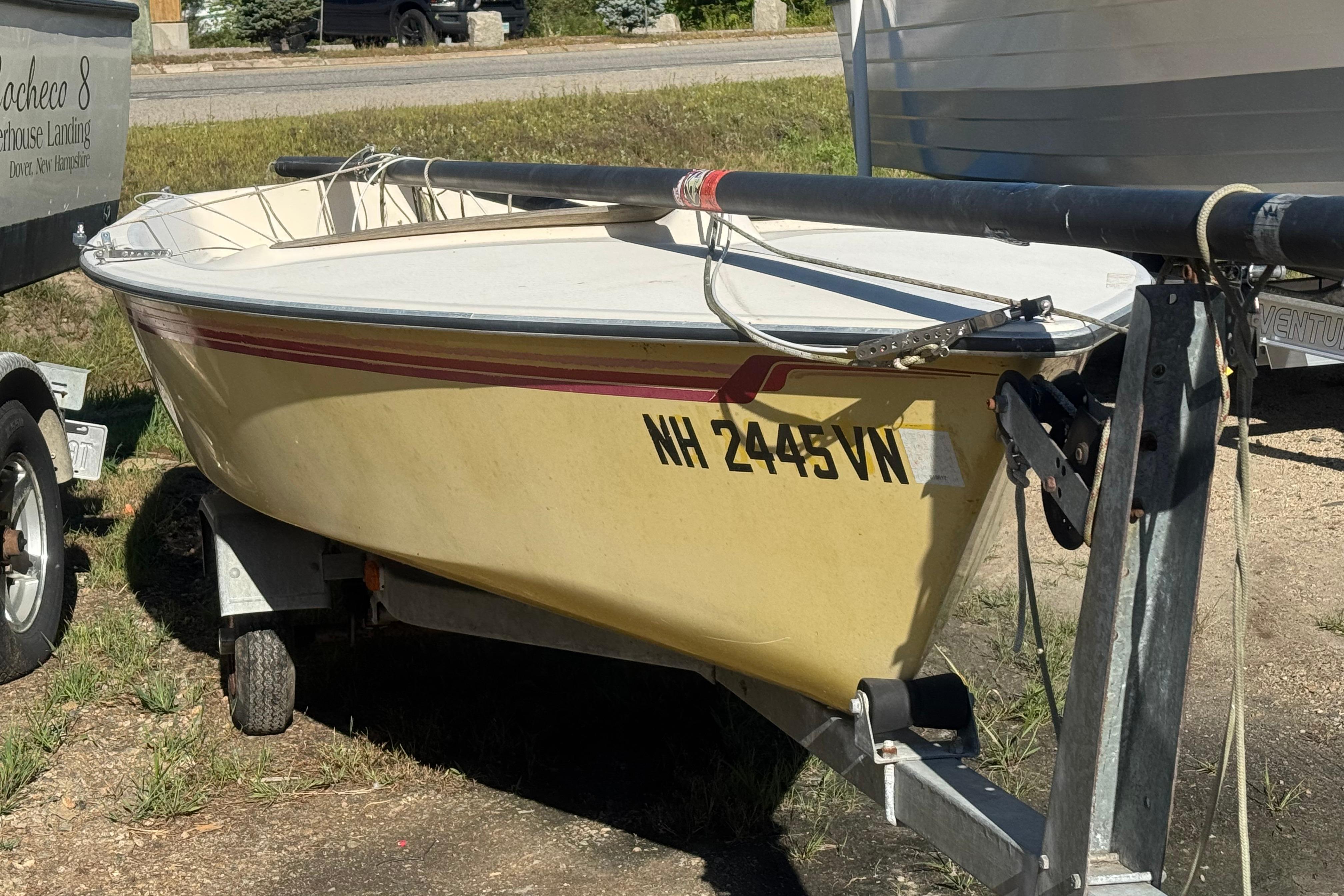 1986 Hobie Cat Holder 14