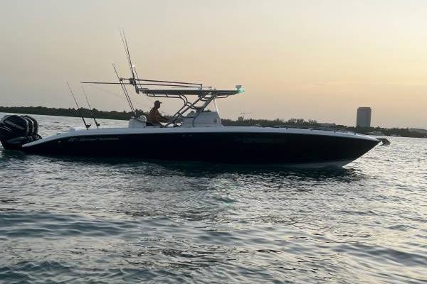 2013 Midnight Express 39 Open