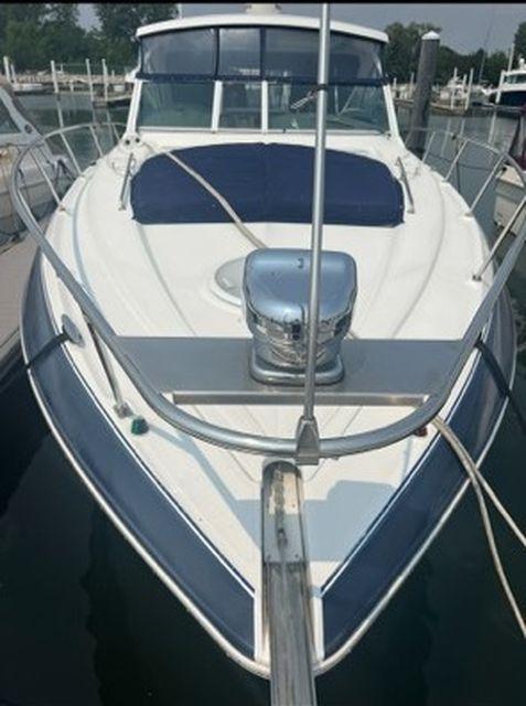 洋楽 Maltese  Who Is Cruising The Cruiser 2013 Cruisers Yachts 380 Express, Winthrop Harbor Illinois