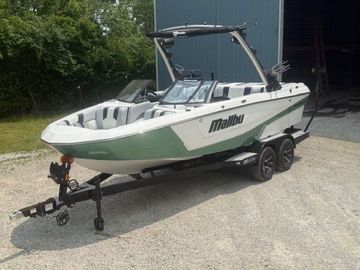 2025 Malibu Wakesetter 21 LX