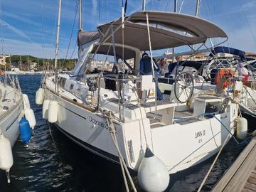 2018 Beneteau Oceanis 38.1
