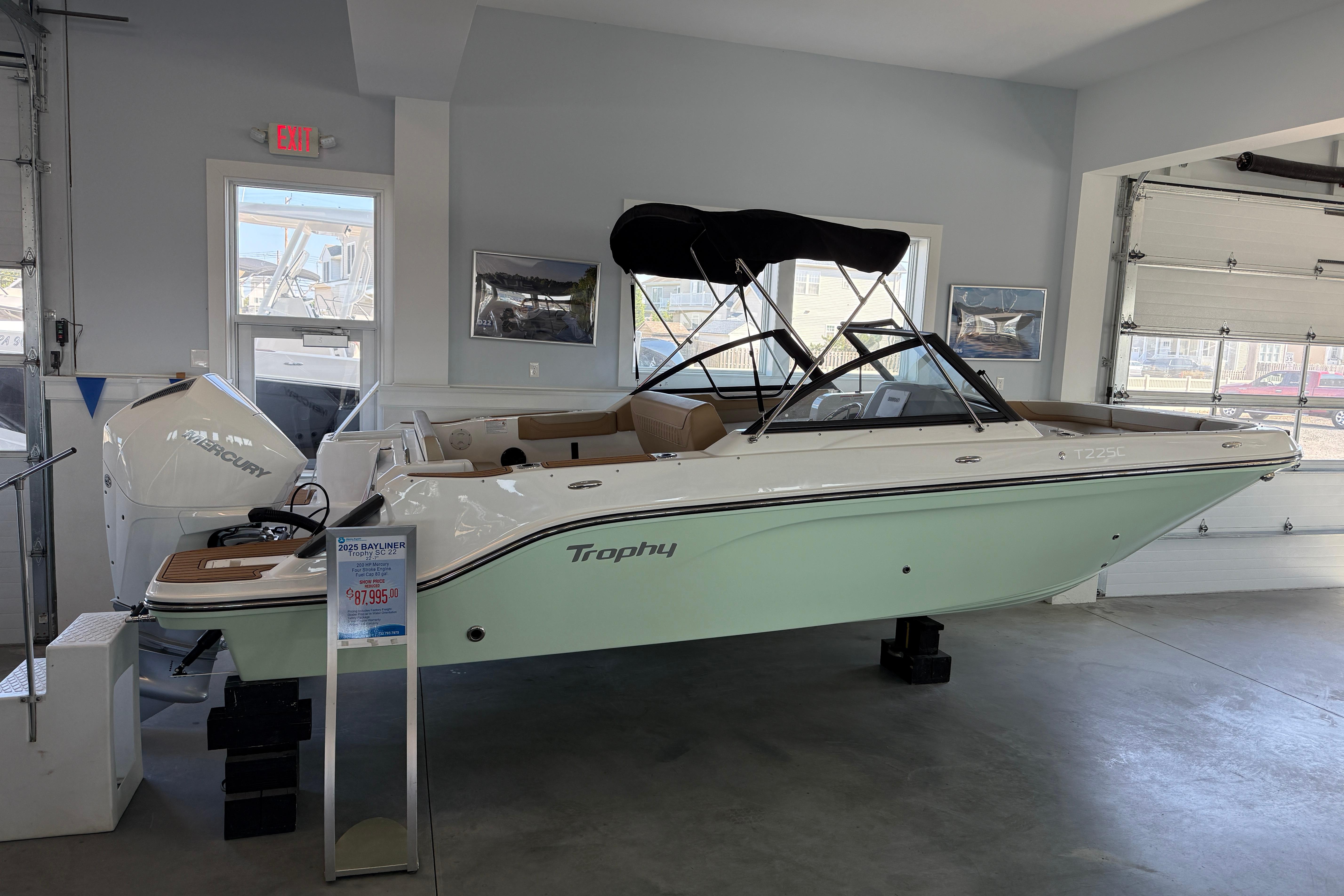 2025 Bayliner Trophy T22SC