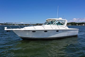 2001 Tiara Yachts 3100 Open