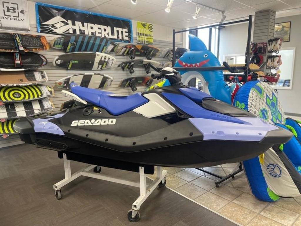 2025 Sea-Doo Spark for 3 Rotax 900 ACE-90 CONV, Somerset Vereinigte ...