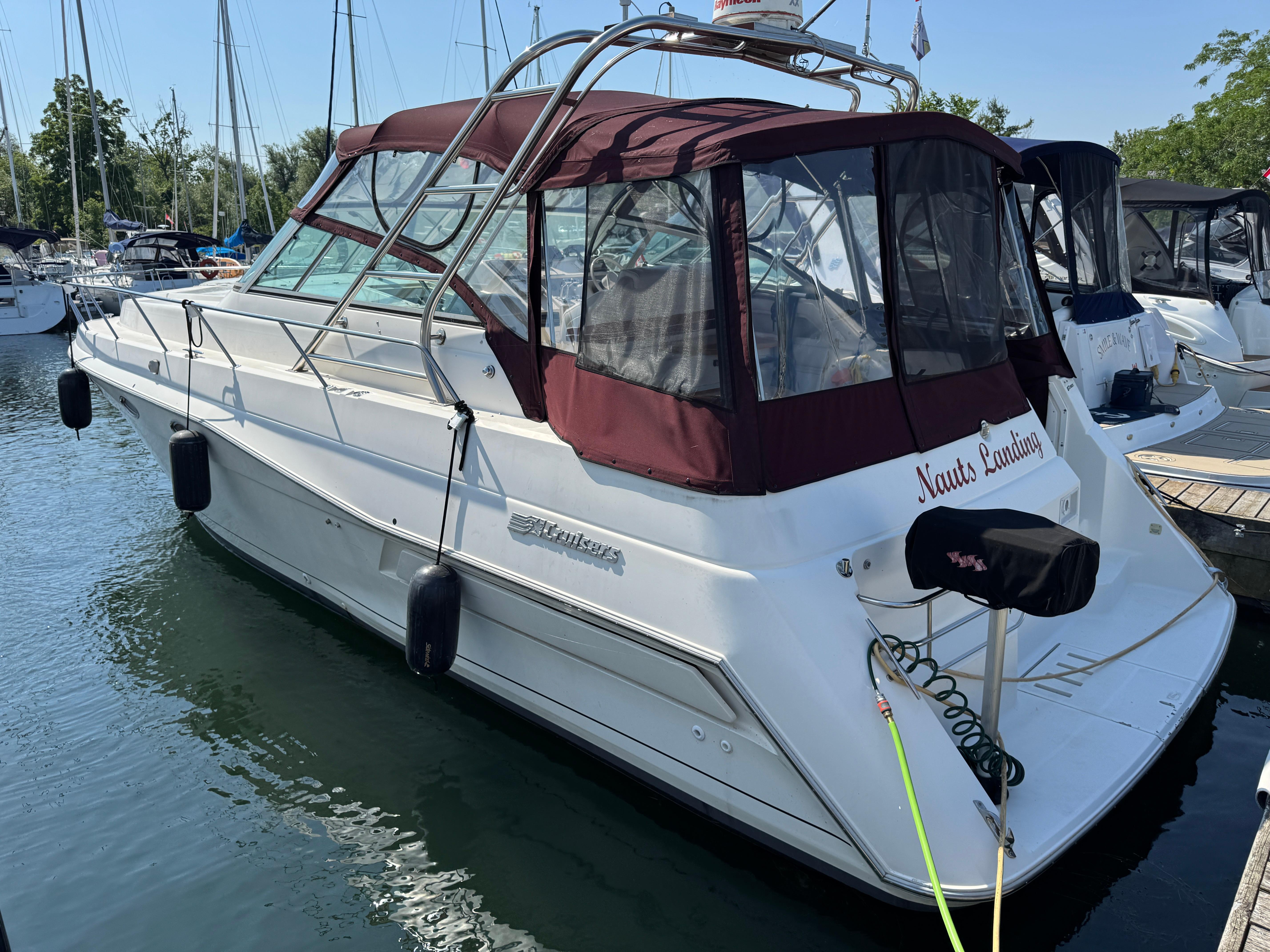 1995 Cruisers Yachts 3675 Espirt