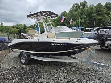 2022 Yamaha Boats 195 FSH Sport