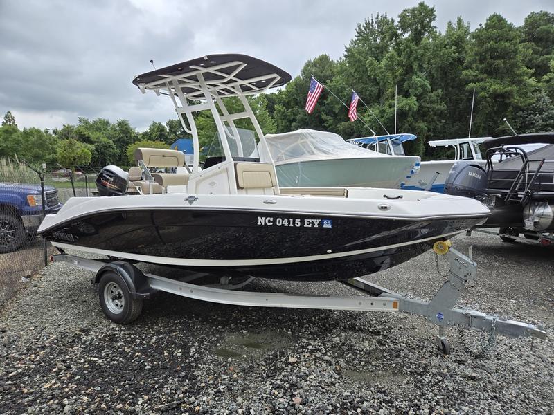 2022 Yamaha Boats 195 FSH® SPORT