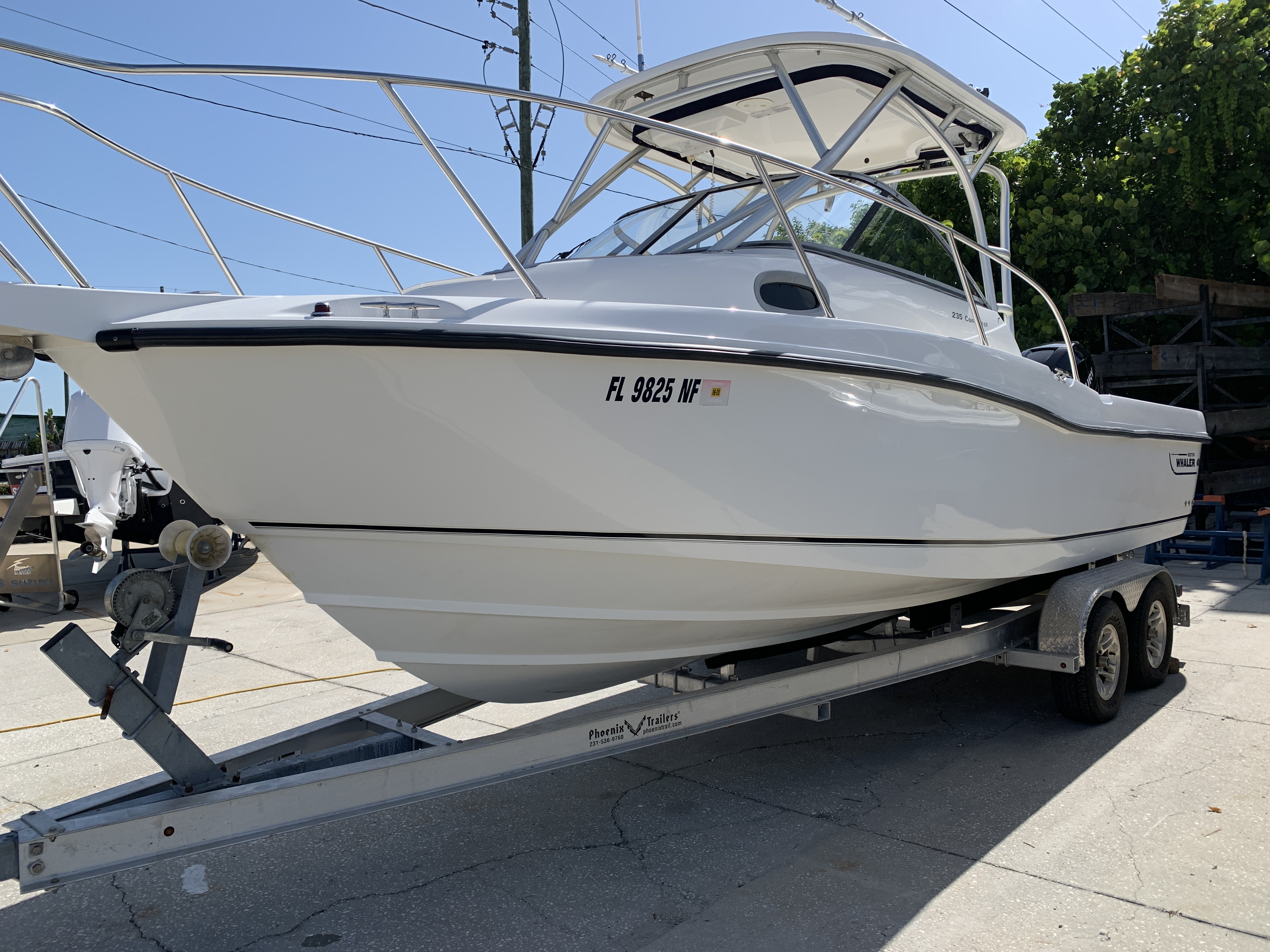 Boston Whaler 235 Conquest boats for sale