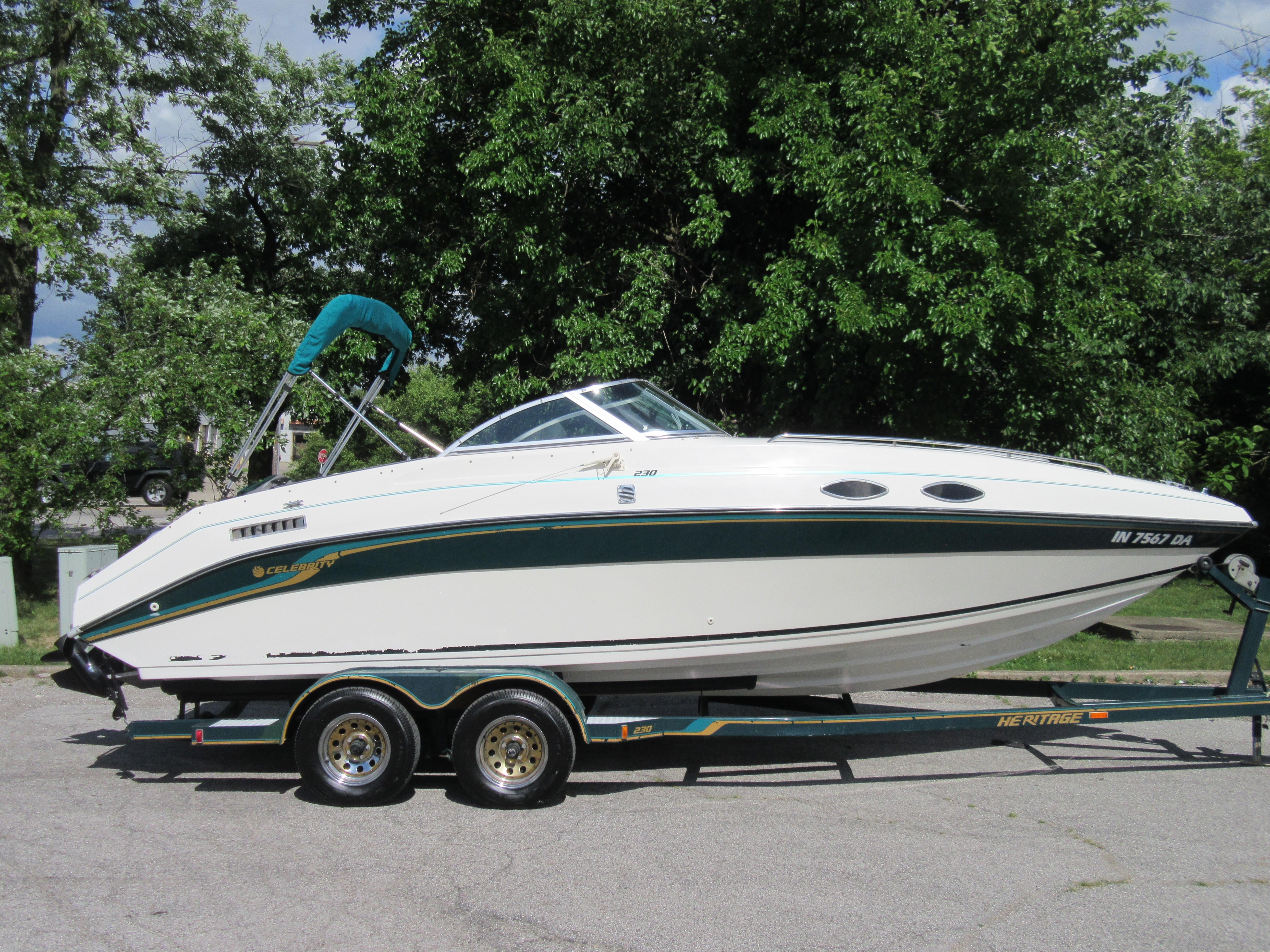 1993 Celebrity 230, Indianapolis Indiana - boats.com