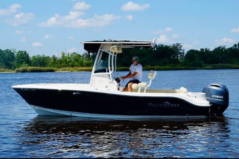 2018 NauticStar 2102 Legacy