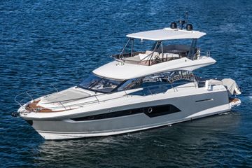 2021 Prestige 520 Fly