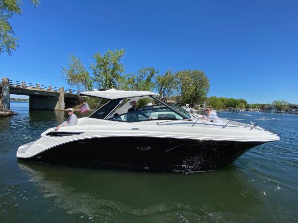 2020 Sea Ray Sundancer 320