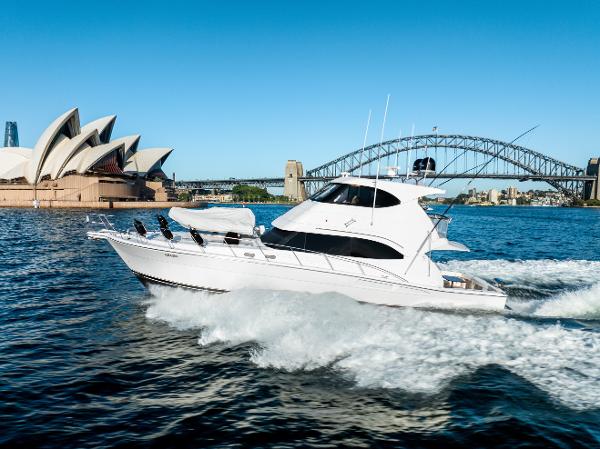 2011 Riviera 61 Enclosed Flybridge