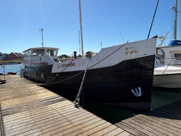 1911 Dutch Barge 58' Houseboat