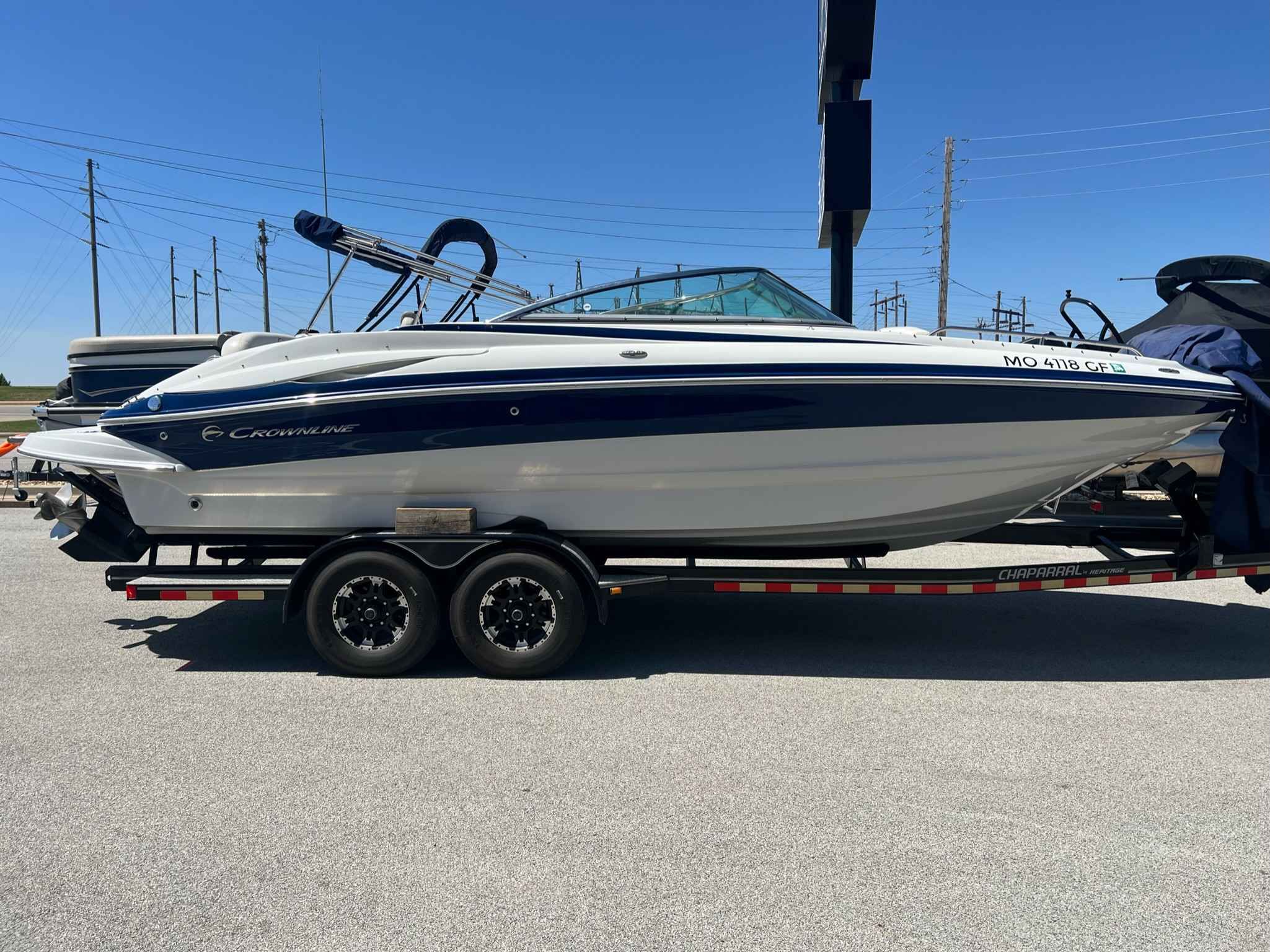 2009 Crownline 252 EX