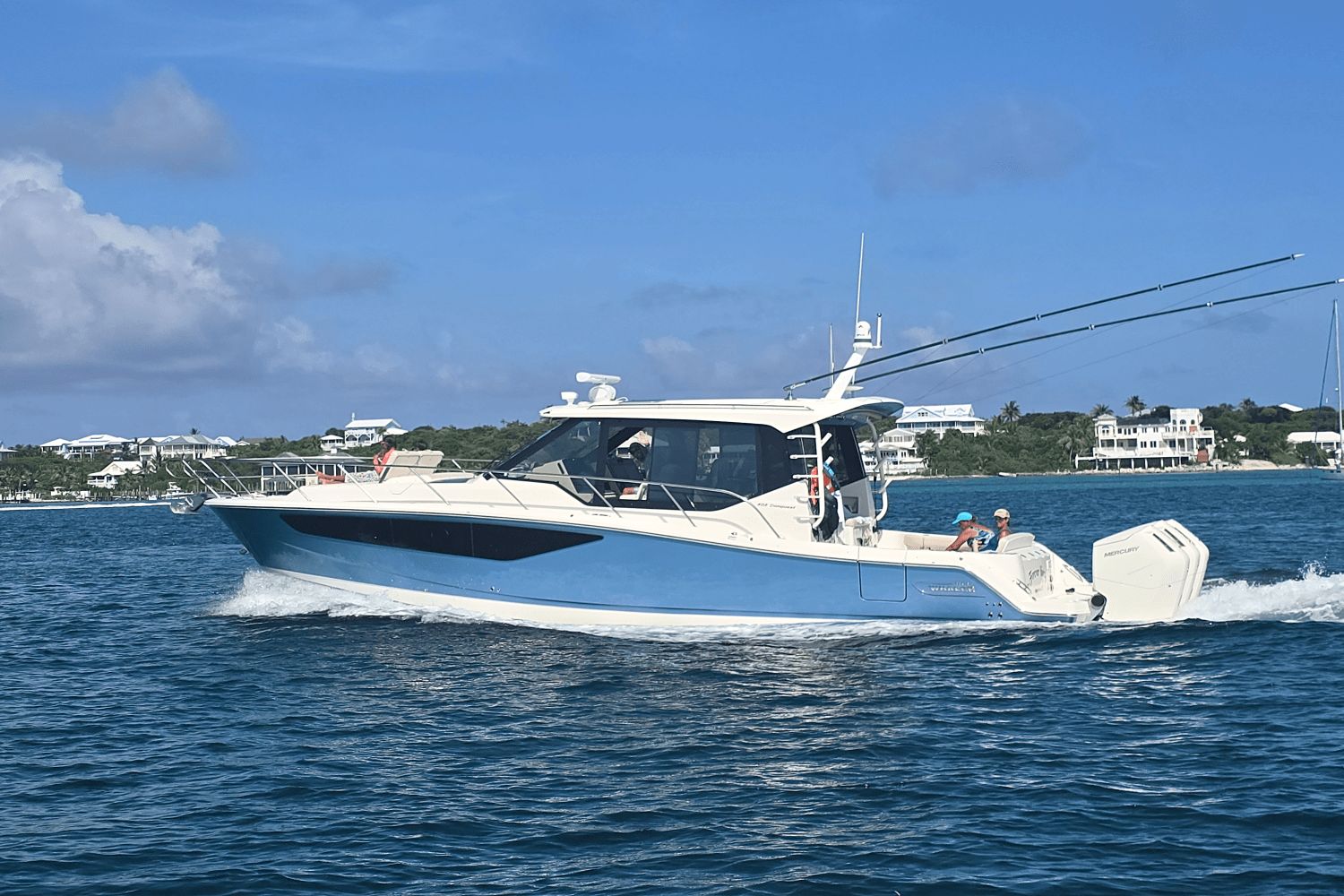 2024 Boston Whaler 405 Conquest
