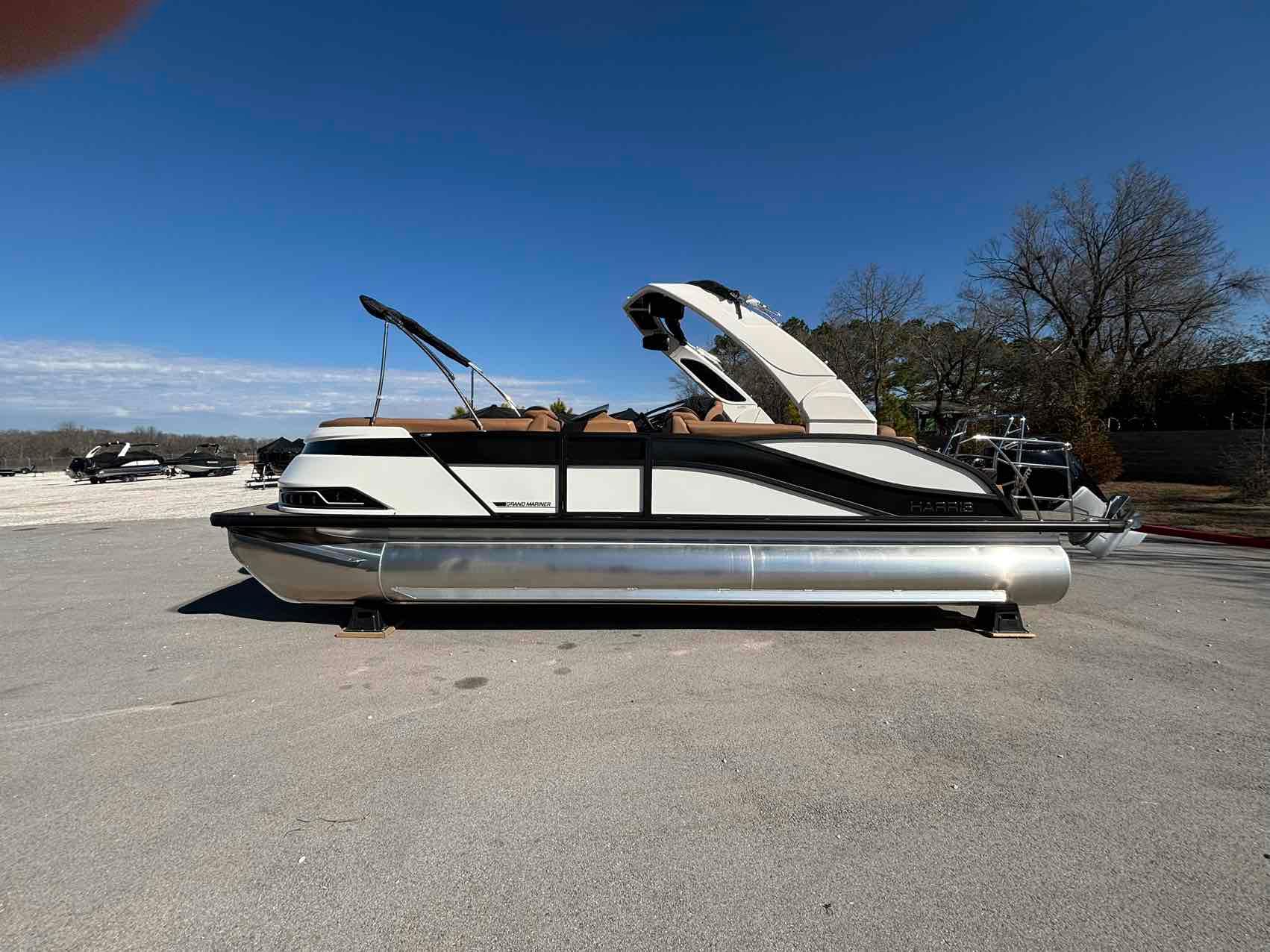 2025 Harris Grand Mariner 230