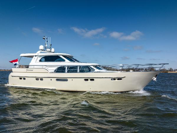 Van den Hoven Exclusive 1600 - Stabilizers