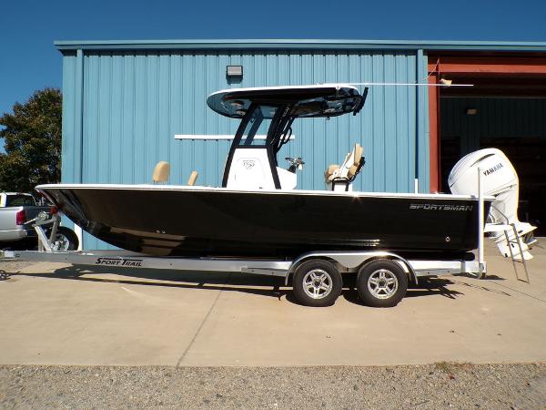 2025 Sportsman Masters 247 Bay Boat