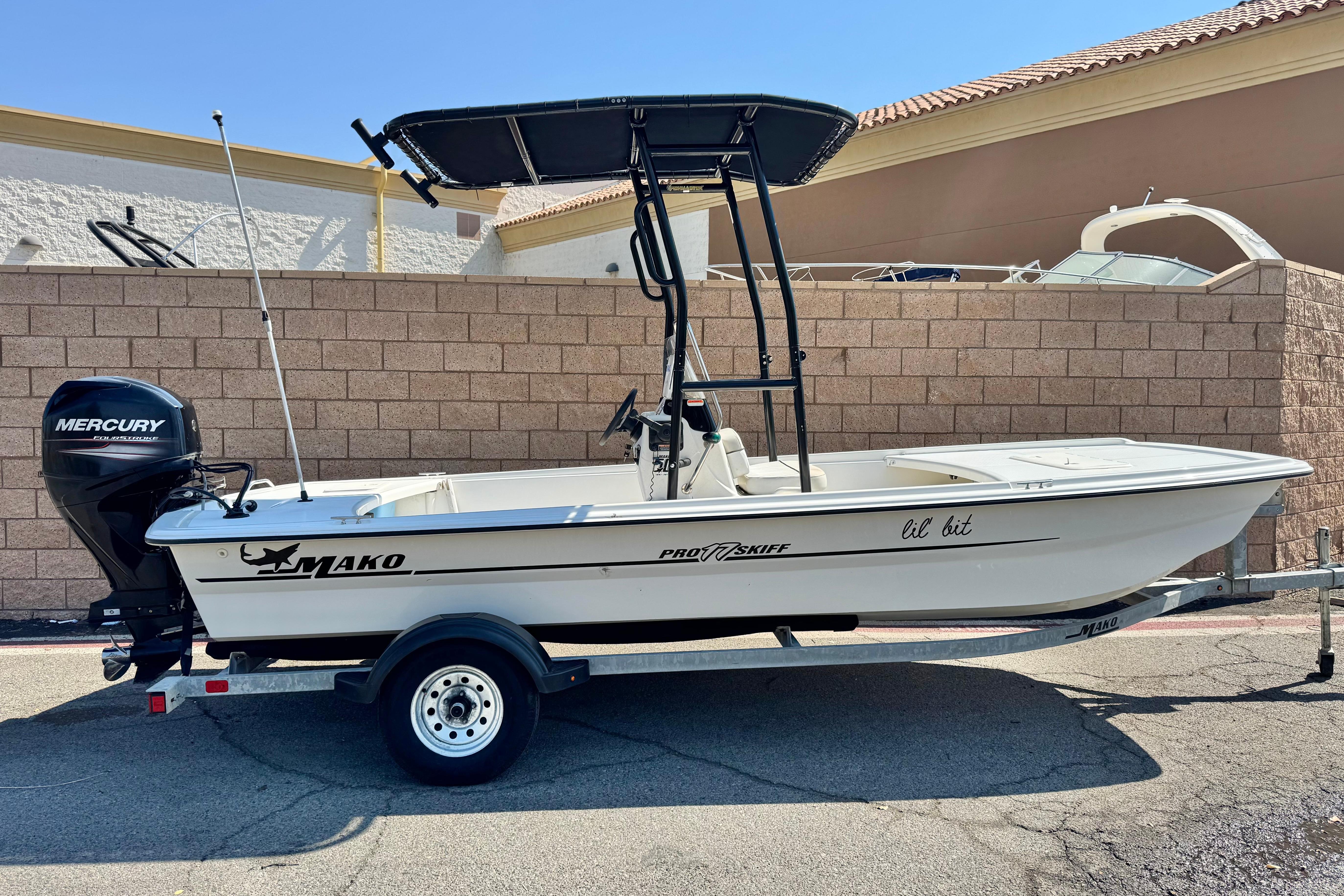 2017 Mako Pro Skiff 17 CC