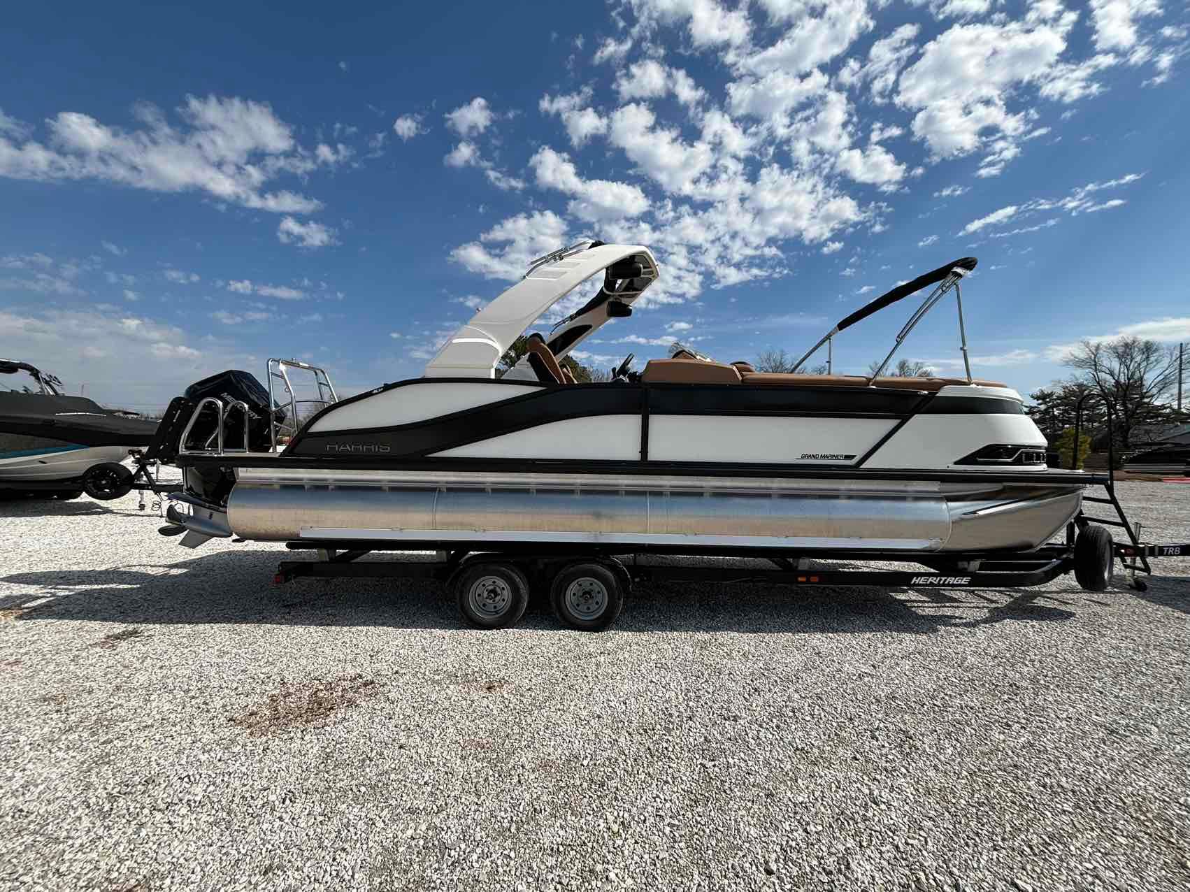 Harris Grand Mariner 250