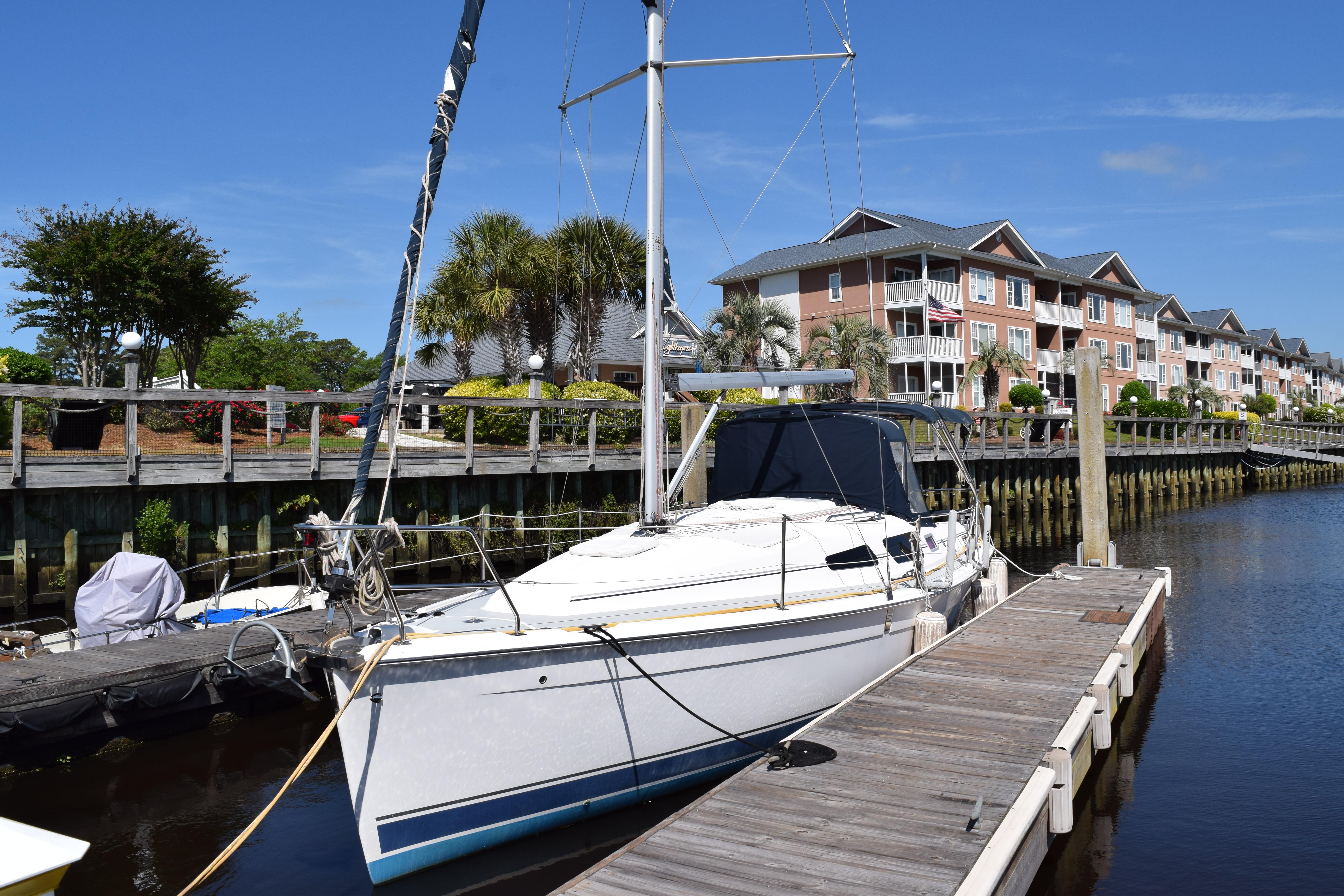 2006 Hunter 33